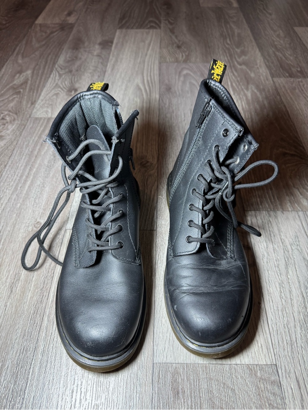 Dr. Martens 1460Y Youth Softy T Leather Lace-Up Zip Ankle Combat Boots Size 6 US